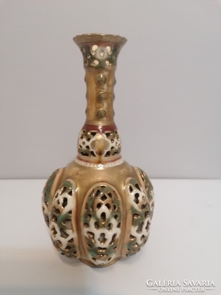 Zsolnay Sikorski Tádé tervezésű Wanda váza