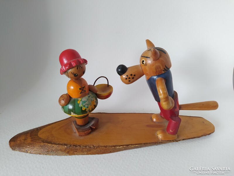 Super cute retro wooden toy (Little Red Riding Hood & the Wolf)