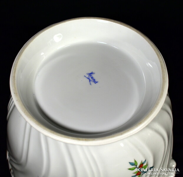 Mesmerizing Hecsedli - rosehip pattern Herend porcelain bowl!