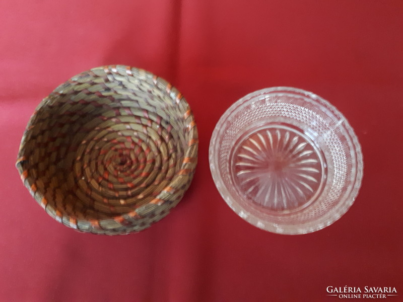 Wicker serving bowl with cast glass insert
