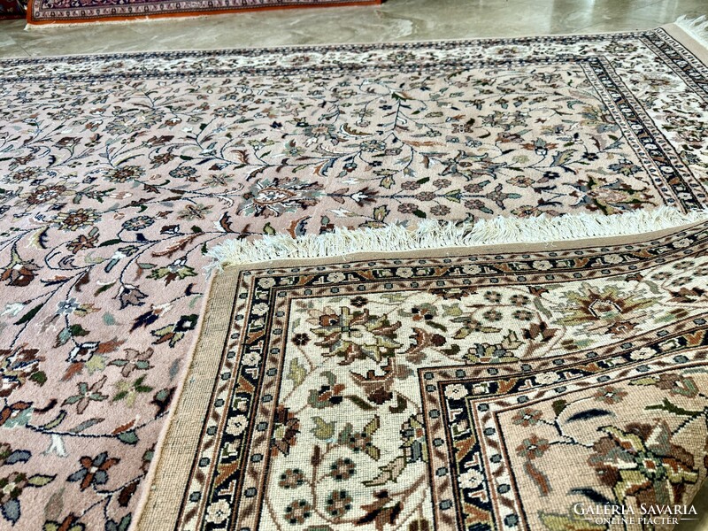 Indo Isfahan carpet 355x252cm hand knot.