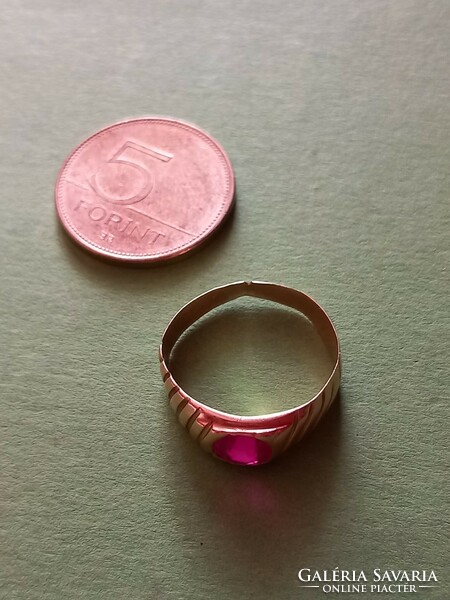 Régi 2,81 gramm 14 Karátos  Arany Piros köves (rubin ?? ) Női gyűrű