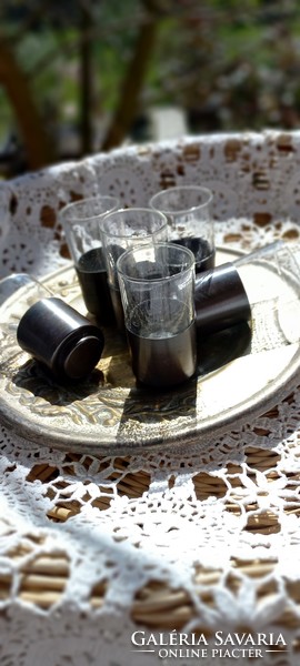 6 short drinking glasses with a metal bottom