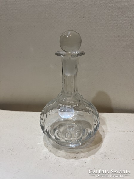 Üveg kiöntő, dekanter, 18 x 11 cm-es nagyságú. 4511