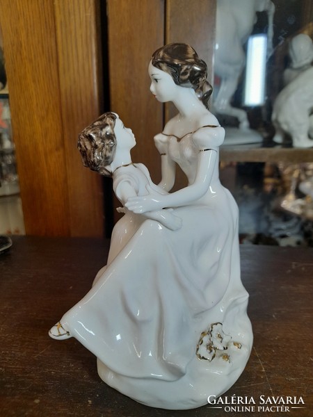 Anya lányával Art Deco Porcelán Figura.16 cm.