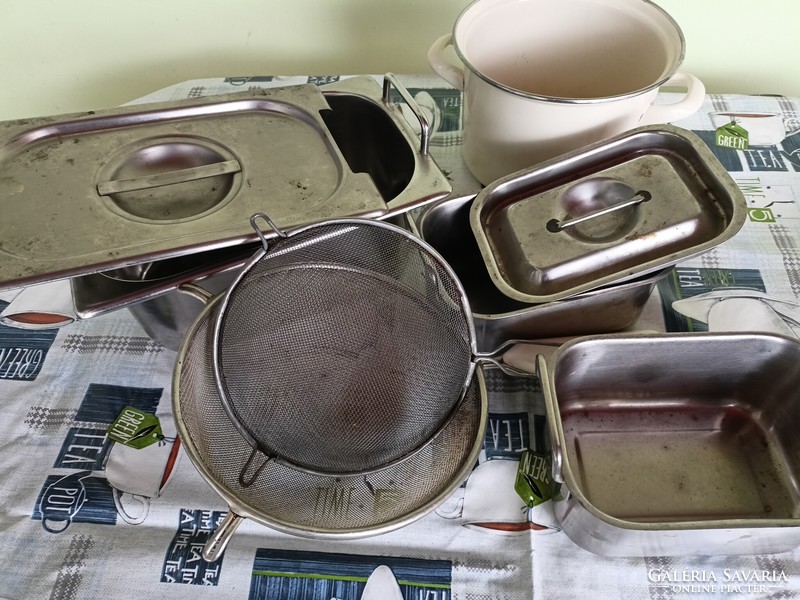 Old dishes and kitchen utensils together HUF 5,000