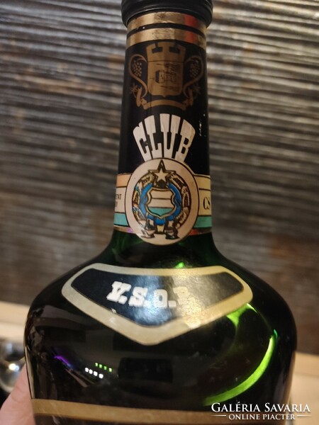 Club brandy + 2 glasses, old coat of arms, approx. 34 years old before 1990 - from a collection