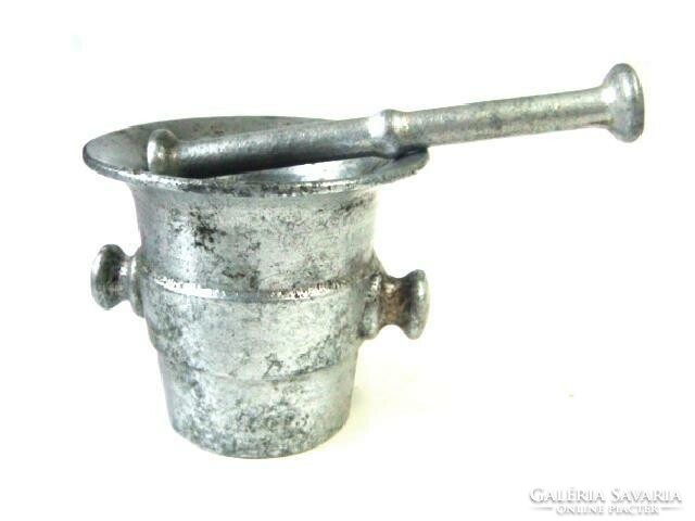 Silver colored antique aluminum mini mortar with pestle!...Mofém