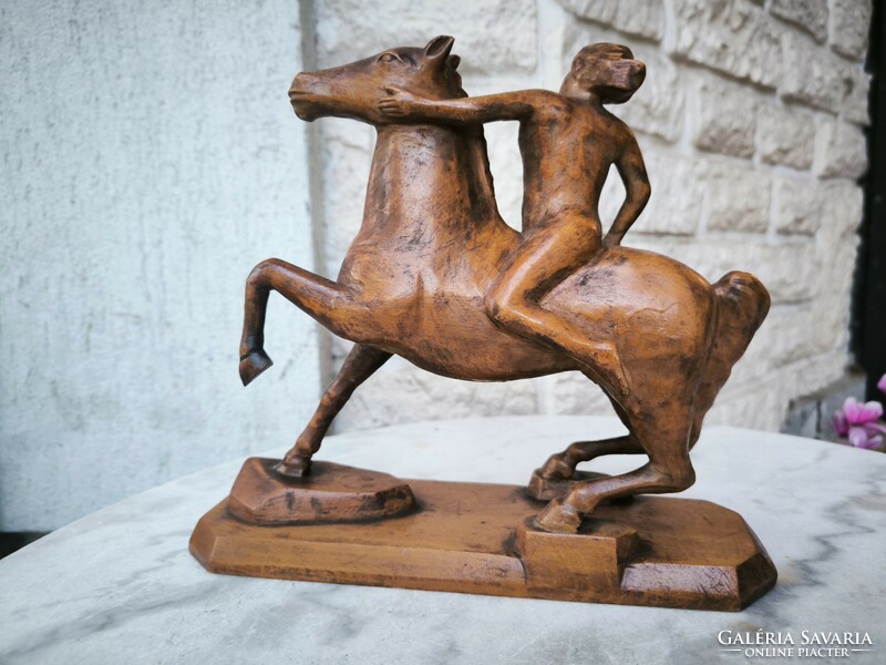 Lovas szobor akt lovas fafaragás.Európa elrablása téma .