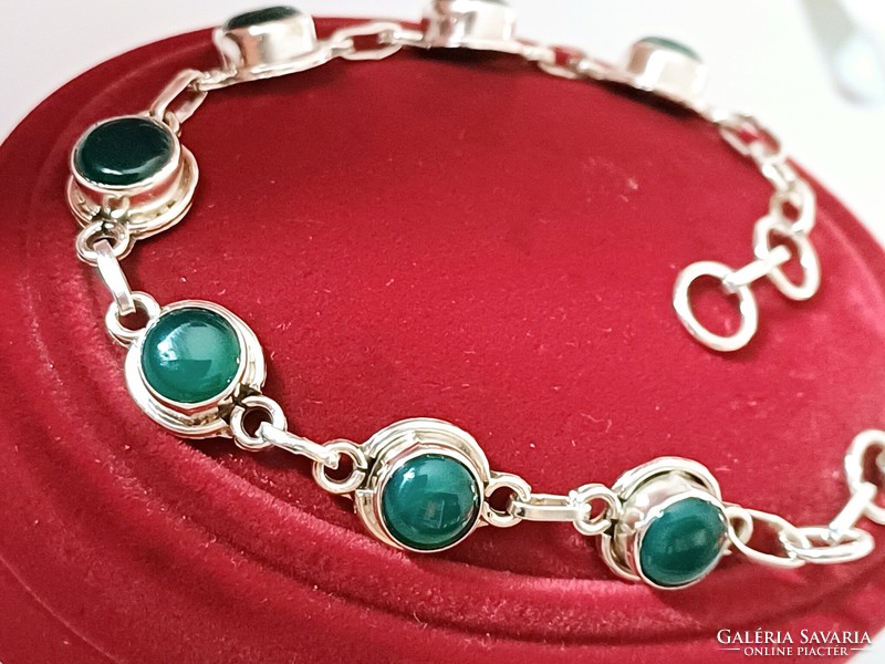 Women's silver bracelet with mineral stones (chrysoprase?)