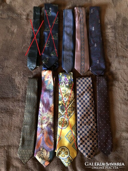 Eladó vegyes nyakkendők - selyem, bőr, normál, stb    -   ár / db