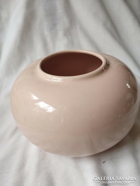 Pink spherical ceramic vase
