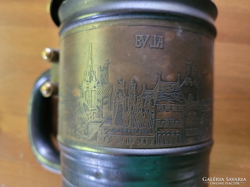 Ceramic cup with lid, copper engraving around a mug, beer cup.