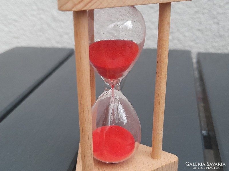 Hourglasses in one