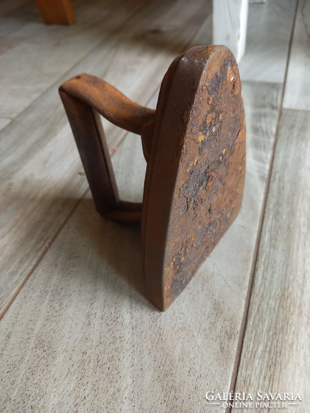 Gorgeous antique push-on iron (j&js)