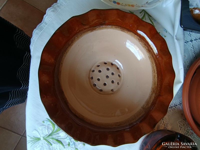 Glazed ceramic filter bowl