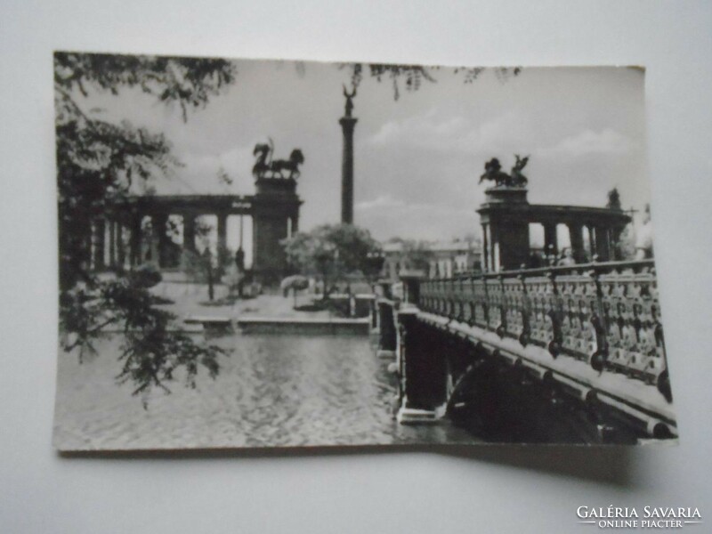 D201826 old postcard - Budapest city park 1960