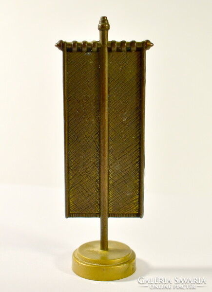 An interesting firework bronze favor object?