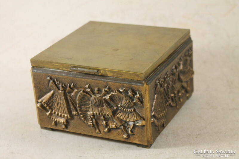 Bronze relief jewelry holder with scene 577