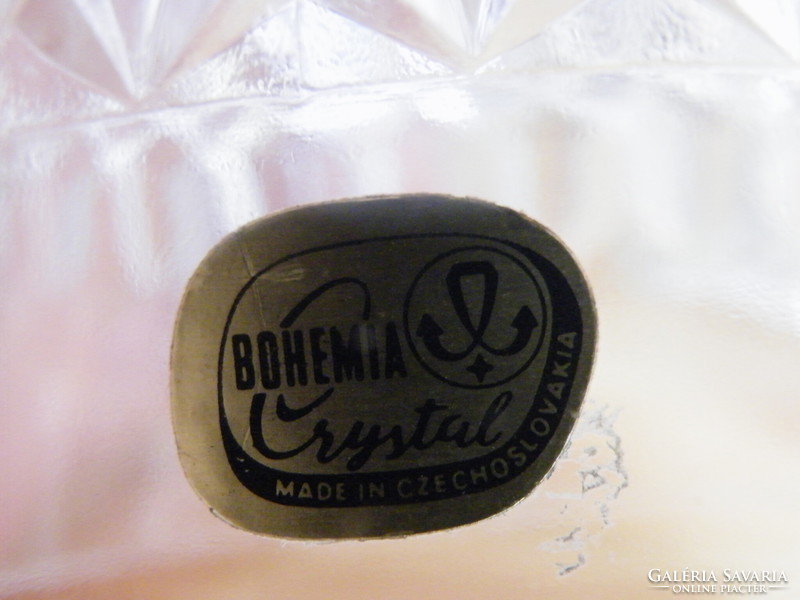 Régi Bohémia kristály konyakos üveg tetővel, 4 pohárral