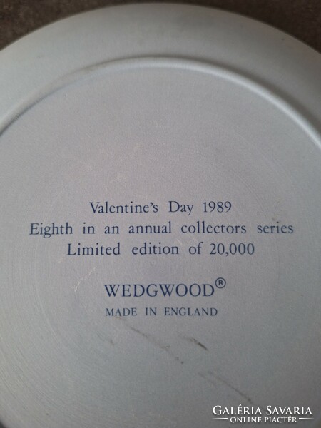 Wedgwood Valentin napi dísztál 1989