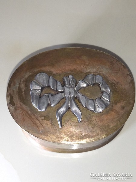 Beautiful antique copper box jewelry holder with bow pattern