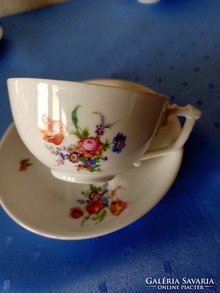 Hüttl tivadar 4-piece porcelain teacup with flower decoration base