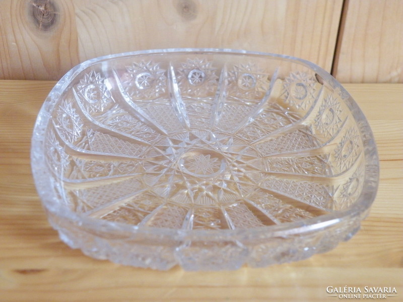 Old densely patterned polished glass (crystal?) Offerer, table centre