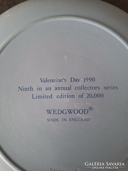 Wedgwood Valentin napi dísztál 1990