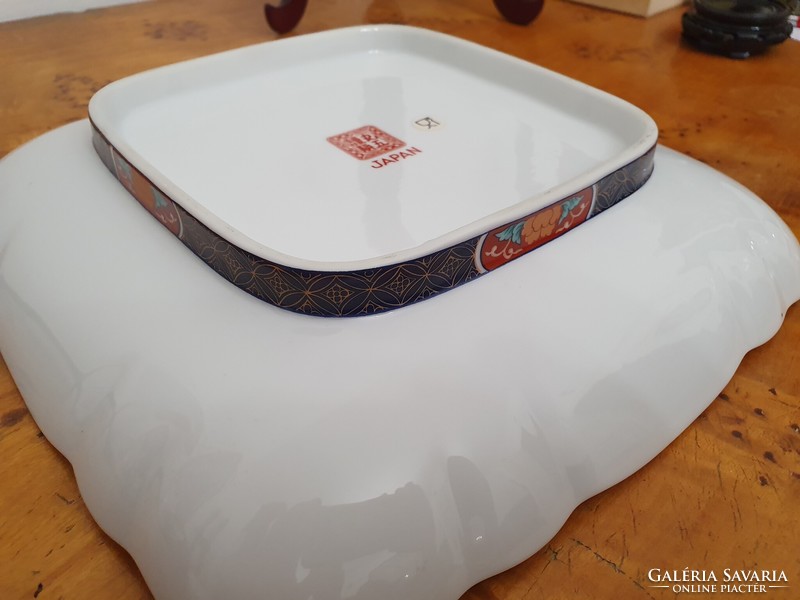 Japanese Imari porcelain bowl