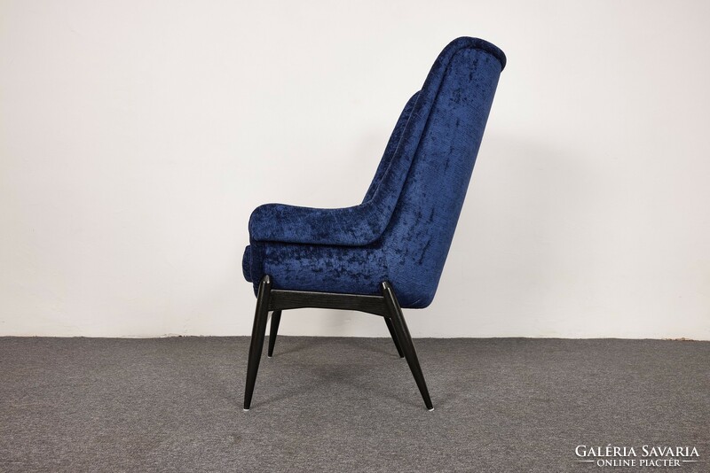 Mid century vintage, iconic armchair by Julia Gaubek, 1970s