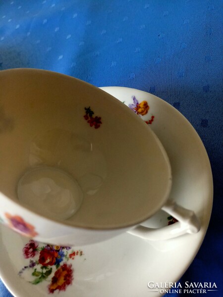 Hüttl tivadar 4-piece porcelain teacup with flower decoration base