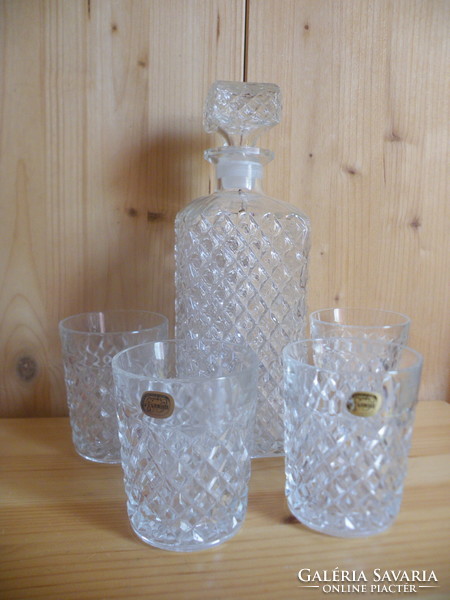 Régi Bohémia kristály konyakos üveg tetővel, 4 pohárral