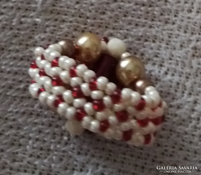 Pearl ring: custom made