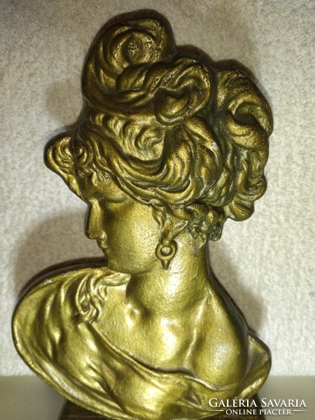 Beautiful antique large size female bust heavy