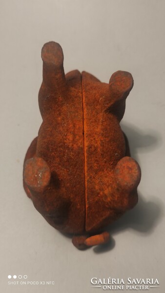 Antik régi öntött vas szárnyas malac persely figura eredeti patinás érintetlen  állapotban