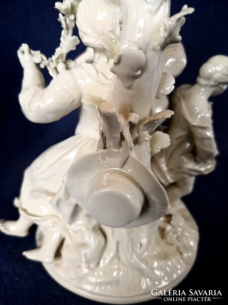 Dt/408 – antique, rococo porcelain sculpture ensemble from the middle of the 18th century