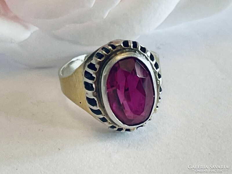 Silver ring. Burgundy rhodolite with garnet stone