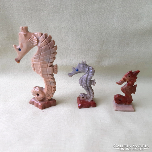 Jasper, seahorse (3 pieces)