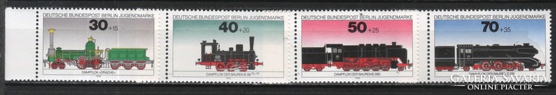 Postatiszta Berlin 0379 Mi 488-491    6,50 Euró