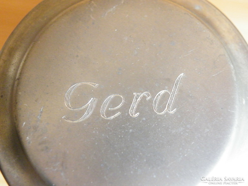 Glazed ceramic jug with a tin lid (rein zinn) marked, beautiful olive green, with Gerd inscription on the lid