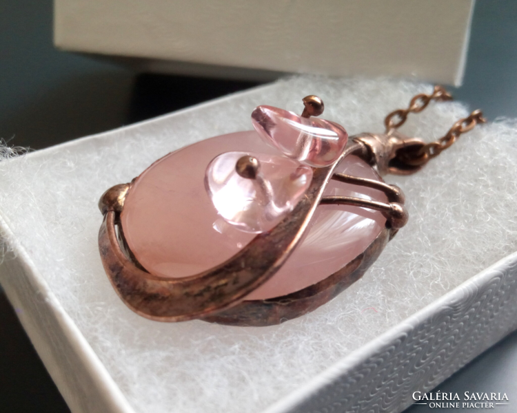 Special rose quartz mineral pendant with a flat glass bead