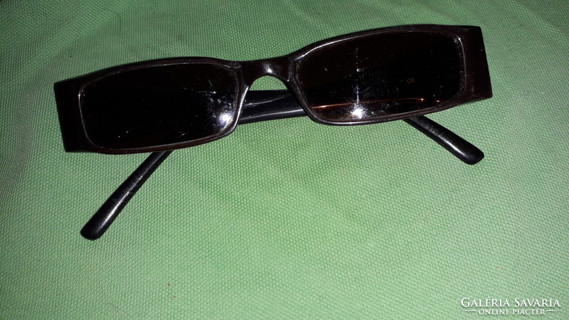 Quality women's sunglasses according to the pictures 14.