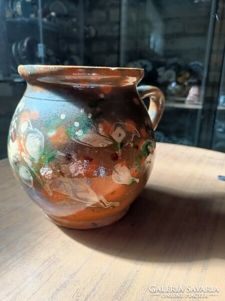 Folk glazed ceramics