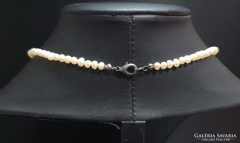 Antique baroque string of pearls.