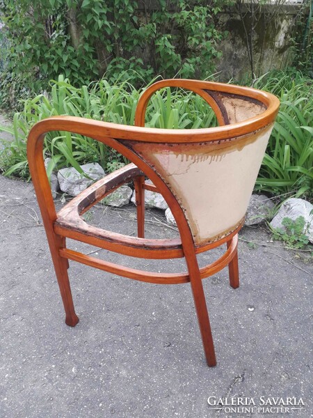 Thonet szék / Marcel Kammerer.