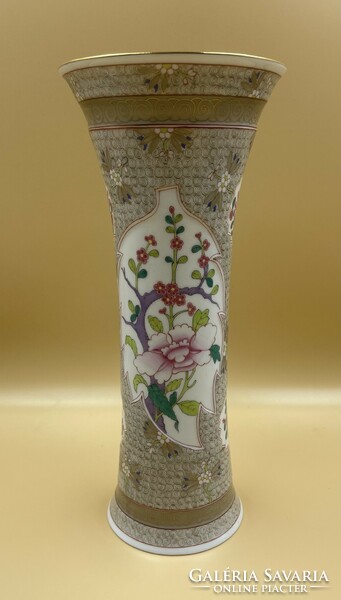 Herend cubash patterned vase