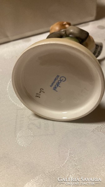 Hummel/goebel porcelain 