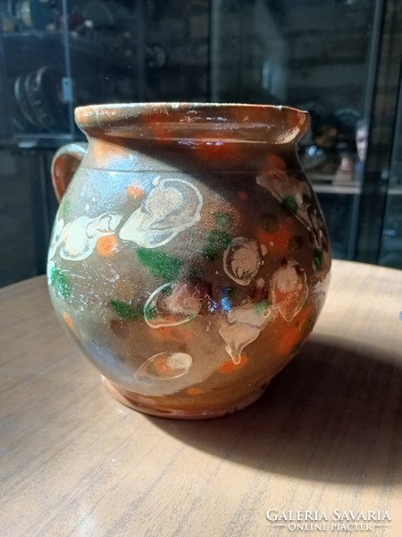 Folk glazed ceramics