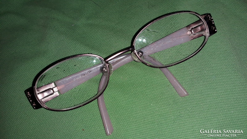 Quality children's glasses with glass lenses approx. 0.5 -S according to the pictures 2.